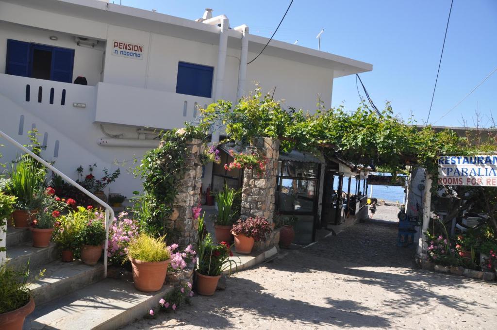Paralia Guest House Агия Румели Екстериор снимка