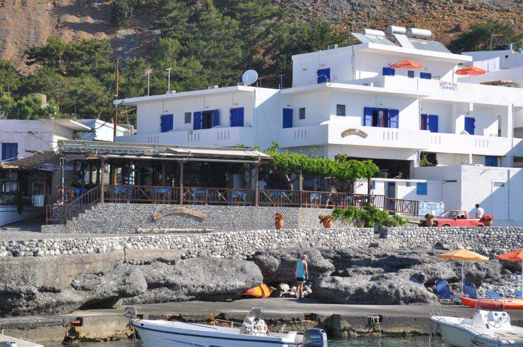 Paralia Guest House Агия Румели Екстериор снимка