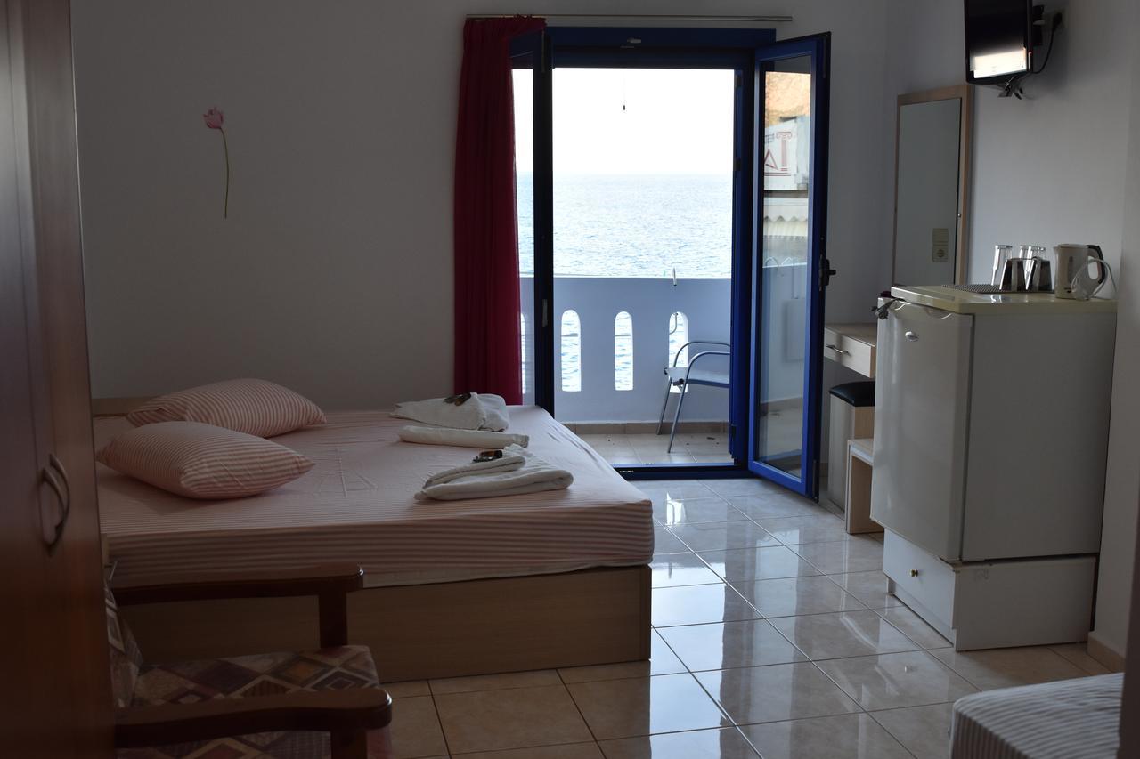 Paralia Guest House Агия Румели Екстериор снимка